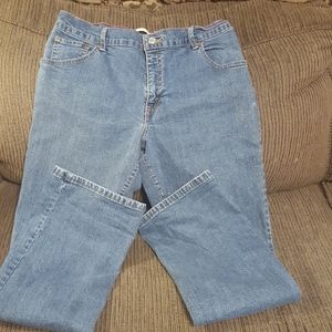 Levi's relaxed boot cut 550 jeans